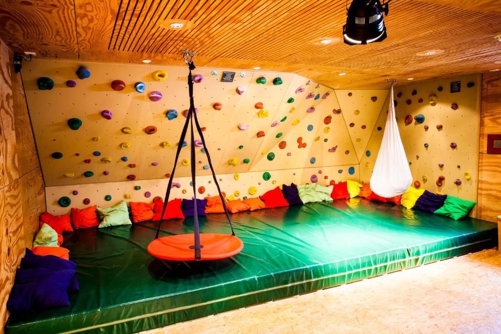 Jugendherberge Garmisch-Partenkirchen - Membership Required! Екстериор снимка