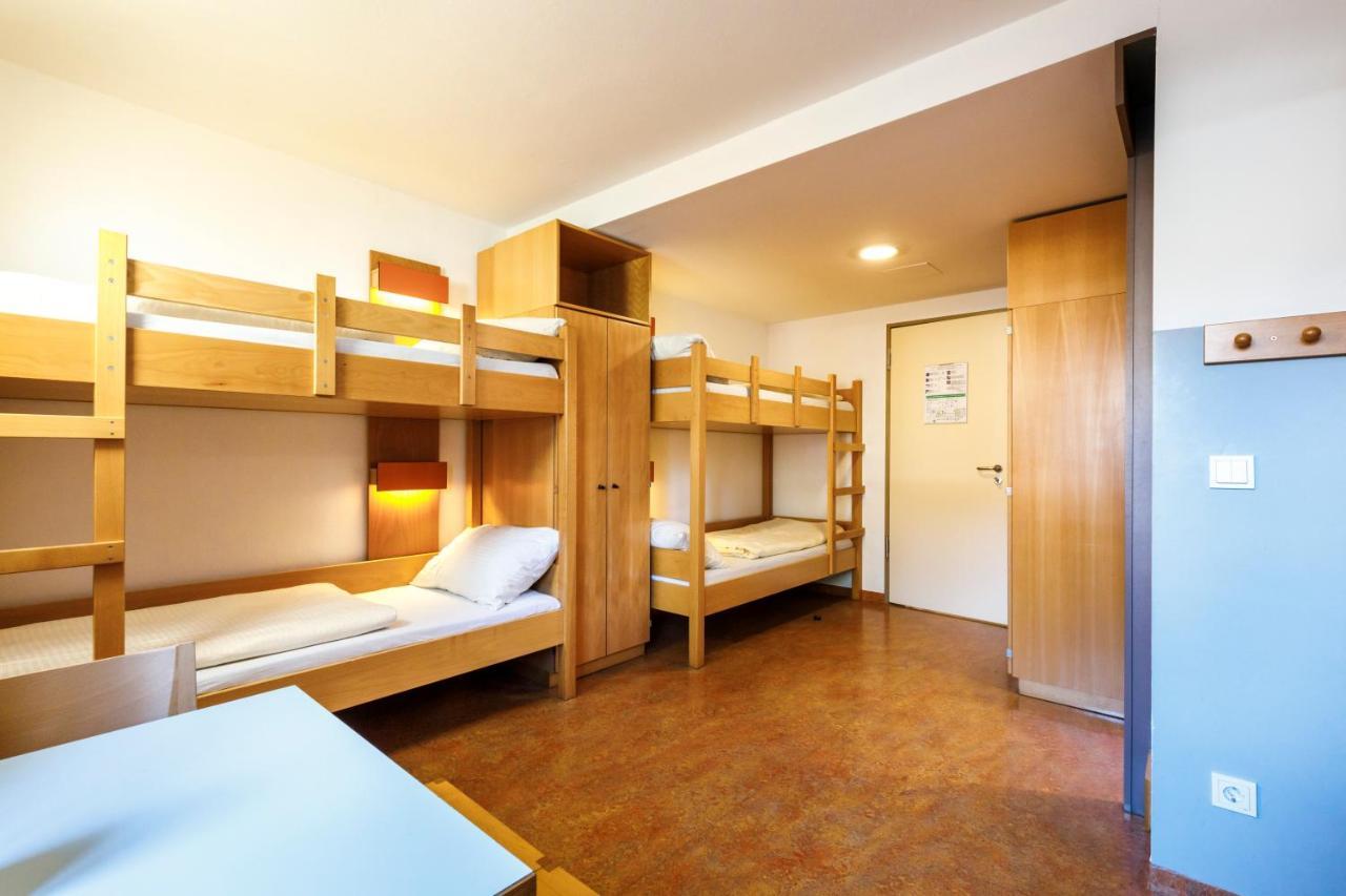 Jugendherberge Garmisch-Partenkirchen - Membership Required! Екстериор снимка