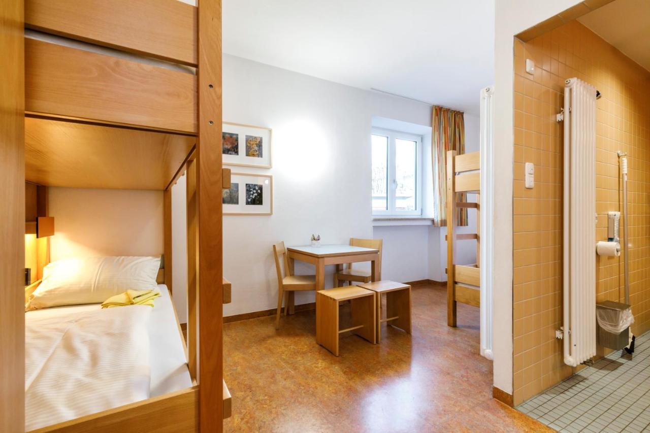 Jugendherberge Garmisch-Partenkirchen - Membership Required! Екстериор снимка